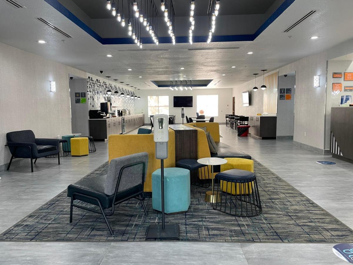 La Quinta By Wyndham Tampa Central Eksteriør billede