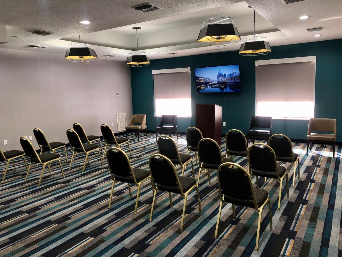 La Quinta By Wyndham Tampa Central Eksteriør billede