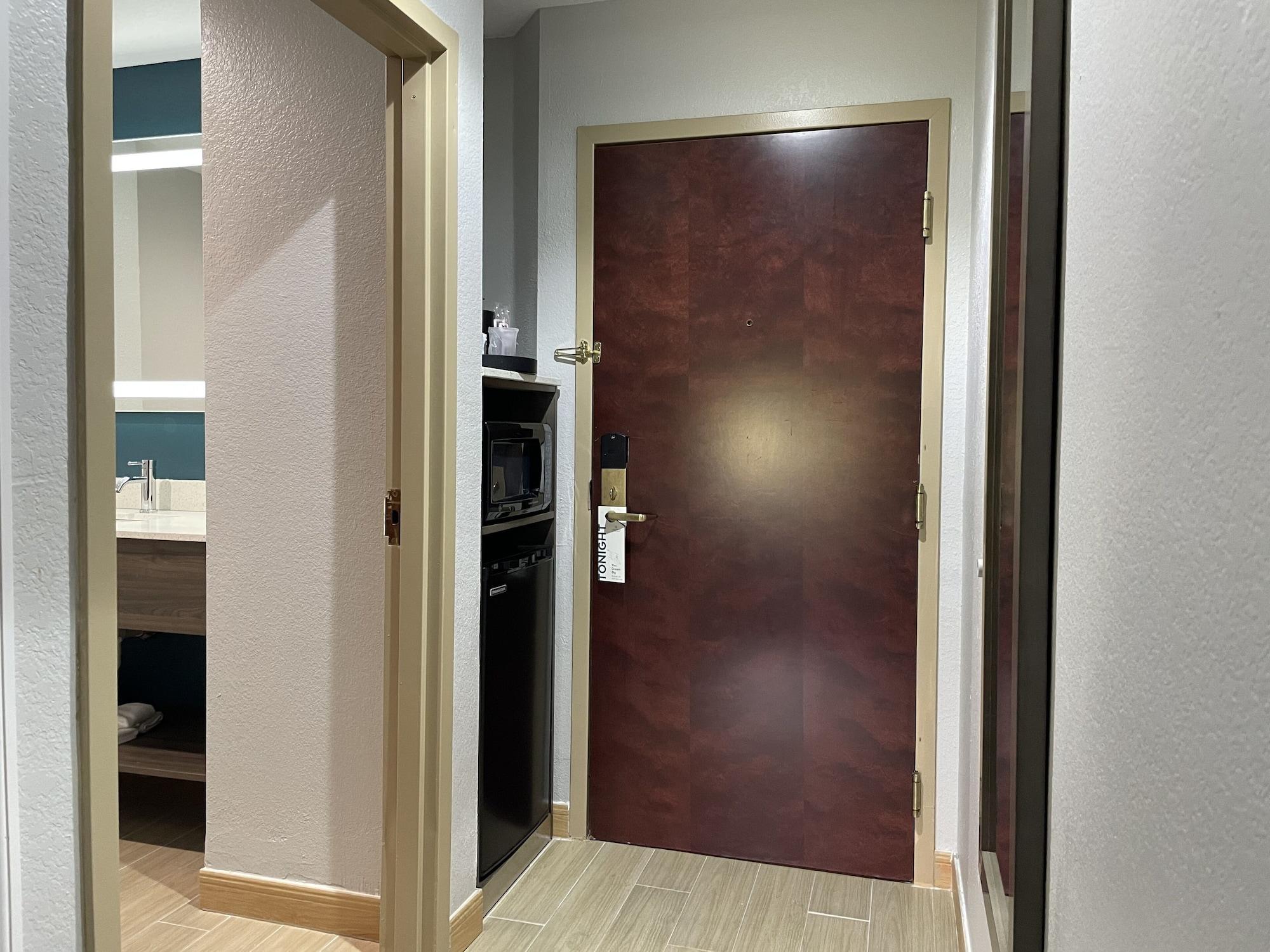 La Quinta By Wyndham Tampa Central Eksteriør billede