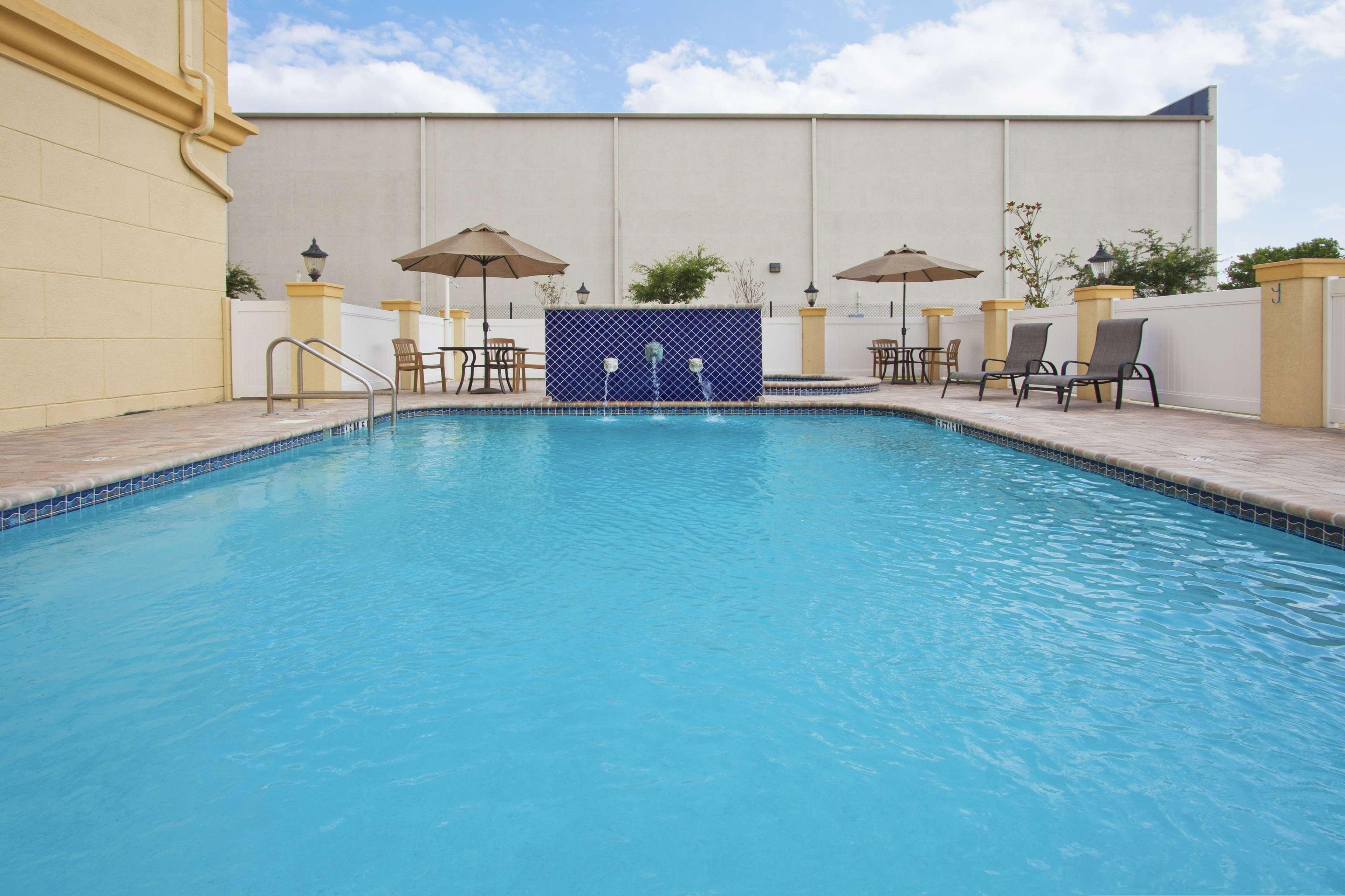La Quinta By Wyndham Tampa Central Eksteriør billede