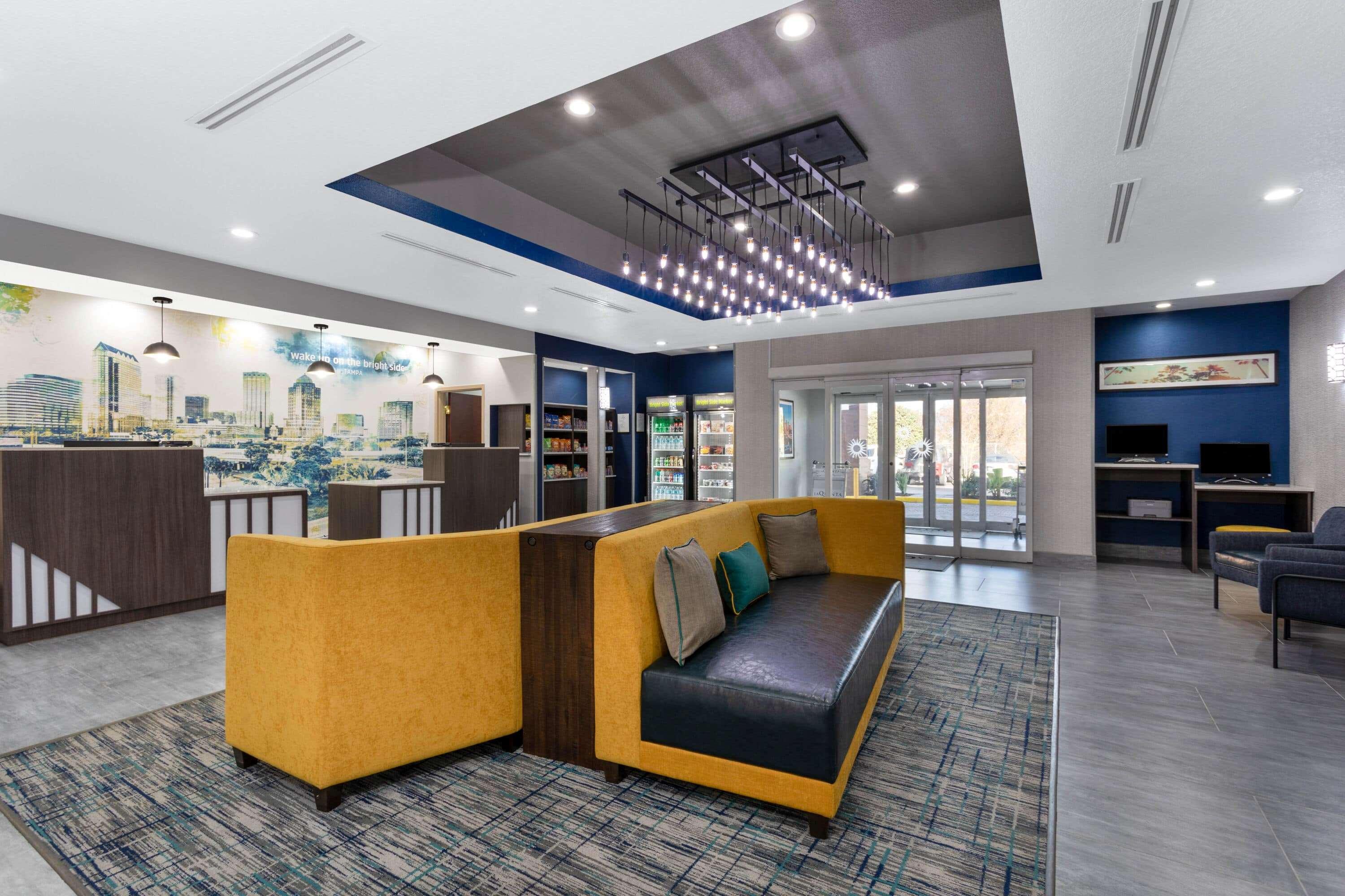 La Quinta By Wyndham Tampa Central Eksteriør billede
