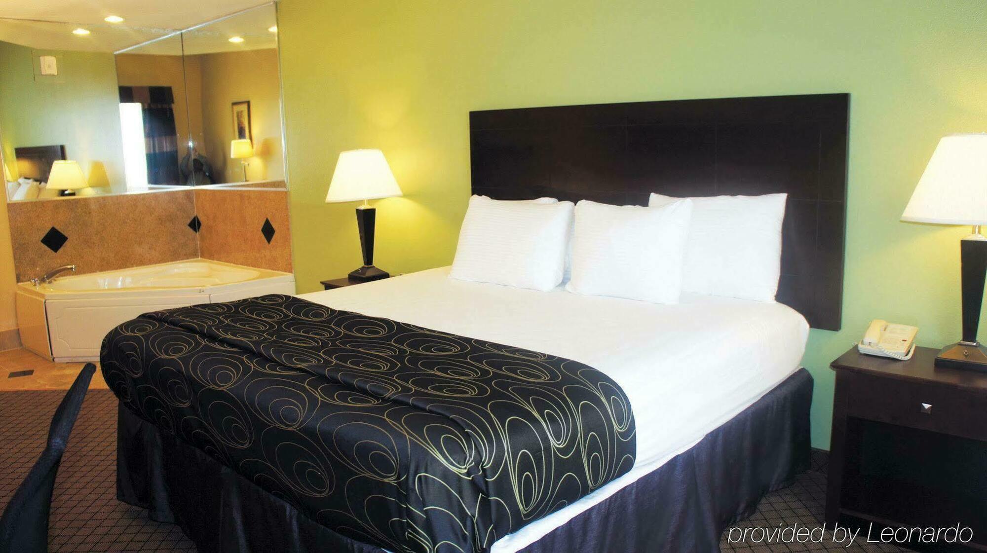 La Quinta By Wyndham Tampa Central Eksteriør billede